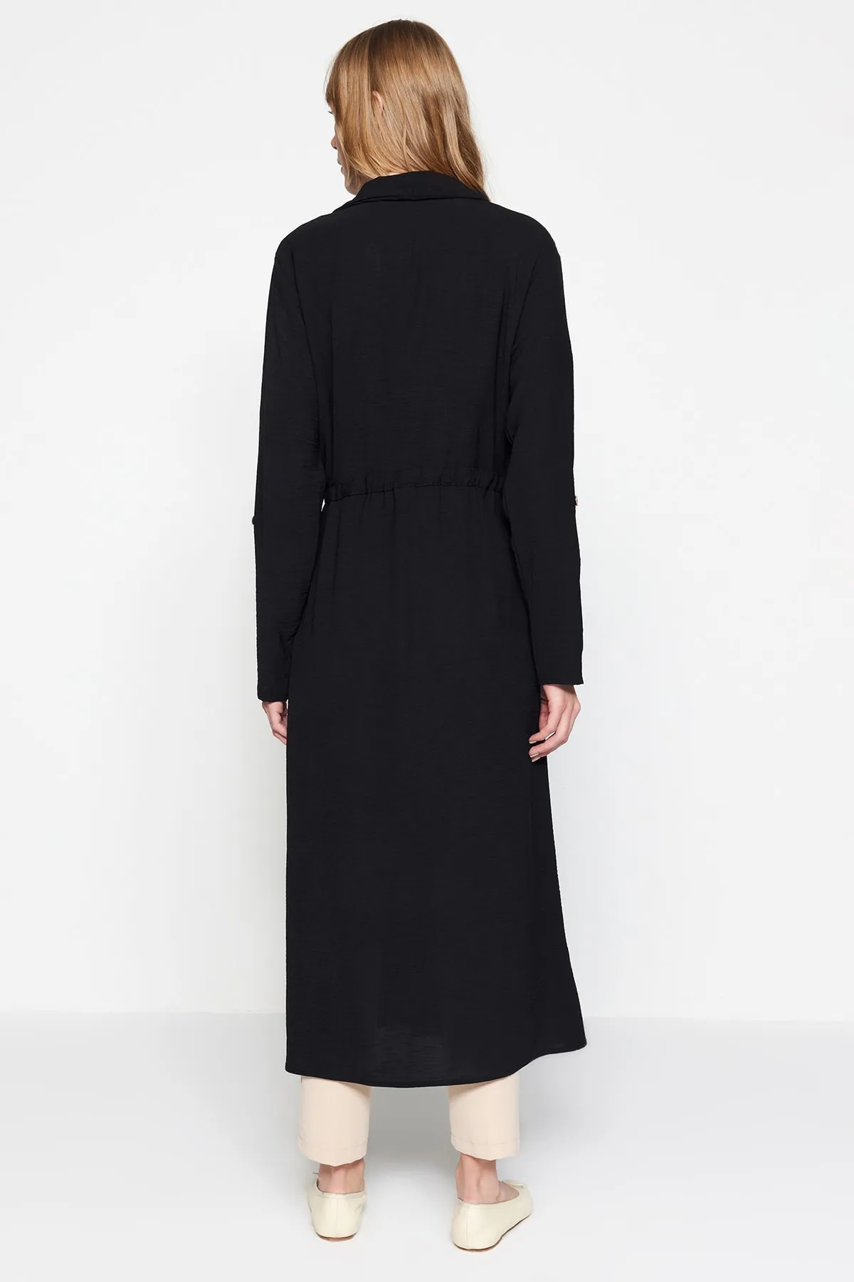 Trendyol Modest  Schwarze Jacke mit Krawattendetail