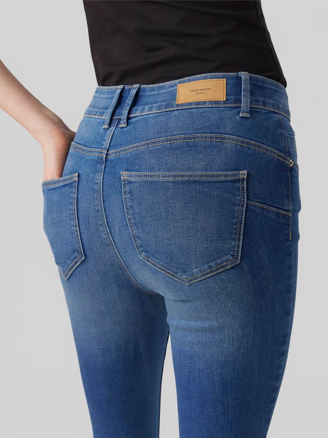 VMSELA Mid Rise Slim Fit Jeans