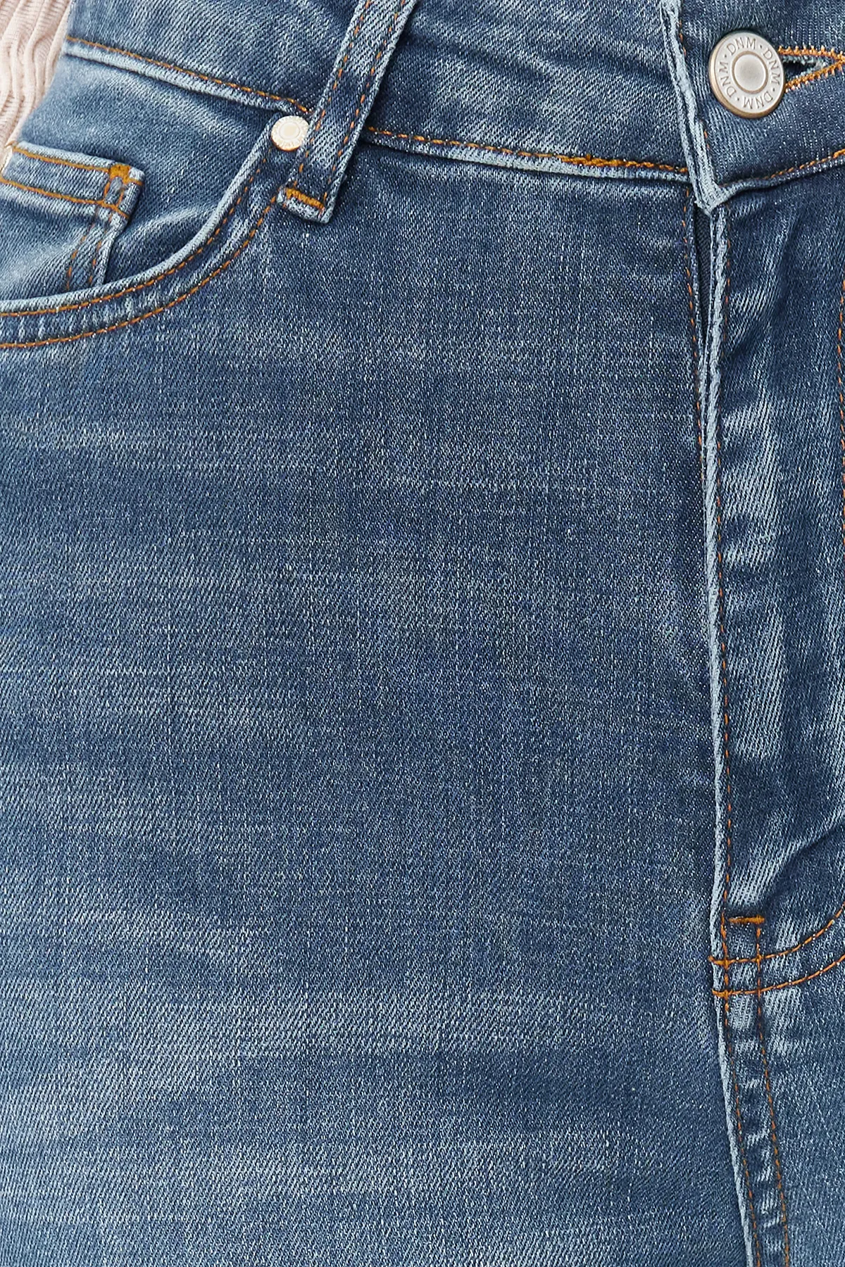 Trendyol Collection  Blaue Schlagjeans mit hoher Taille TWOSS24JE00135