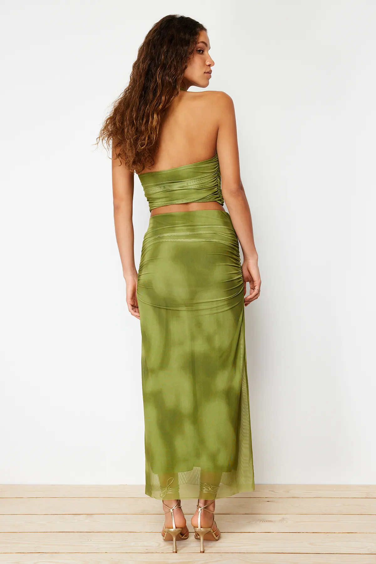 Trendyol Collection  Grüner drapierter Maxi-Tüll-Stretch-Strickrock TWOSS24ET00023