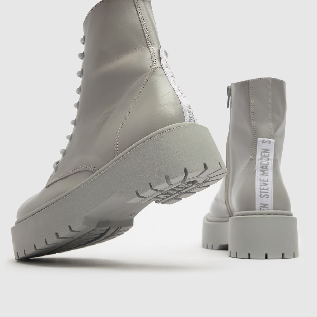 Steve Madden Skylar csizma szürke színben