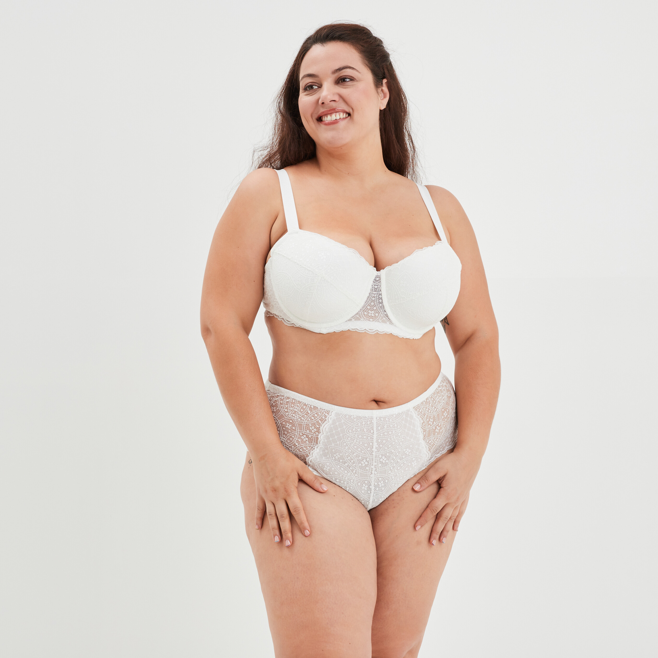 Soutien-gorge emboîtant à dentelle Izzie blanc femme grande taille | La Halle