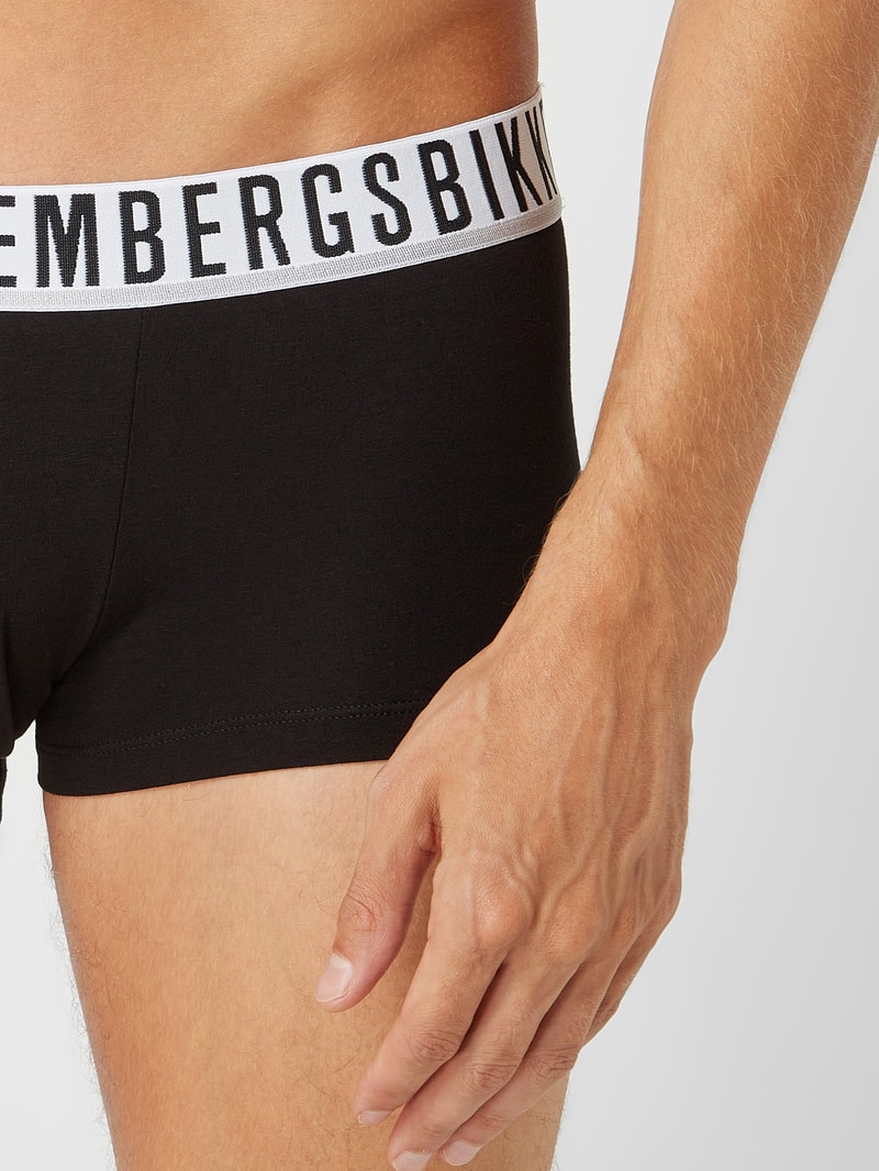 Trunks mit Stretch-Anteil im 3er-Pack in schwarz