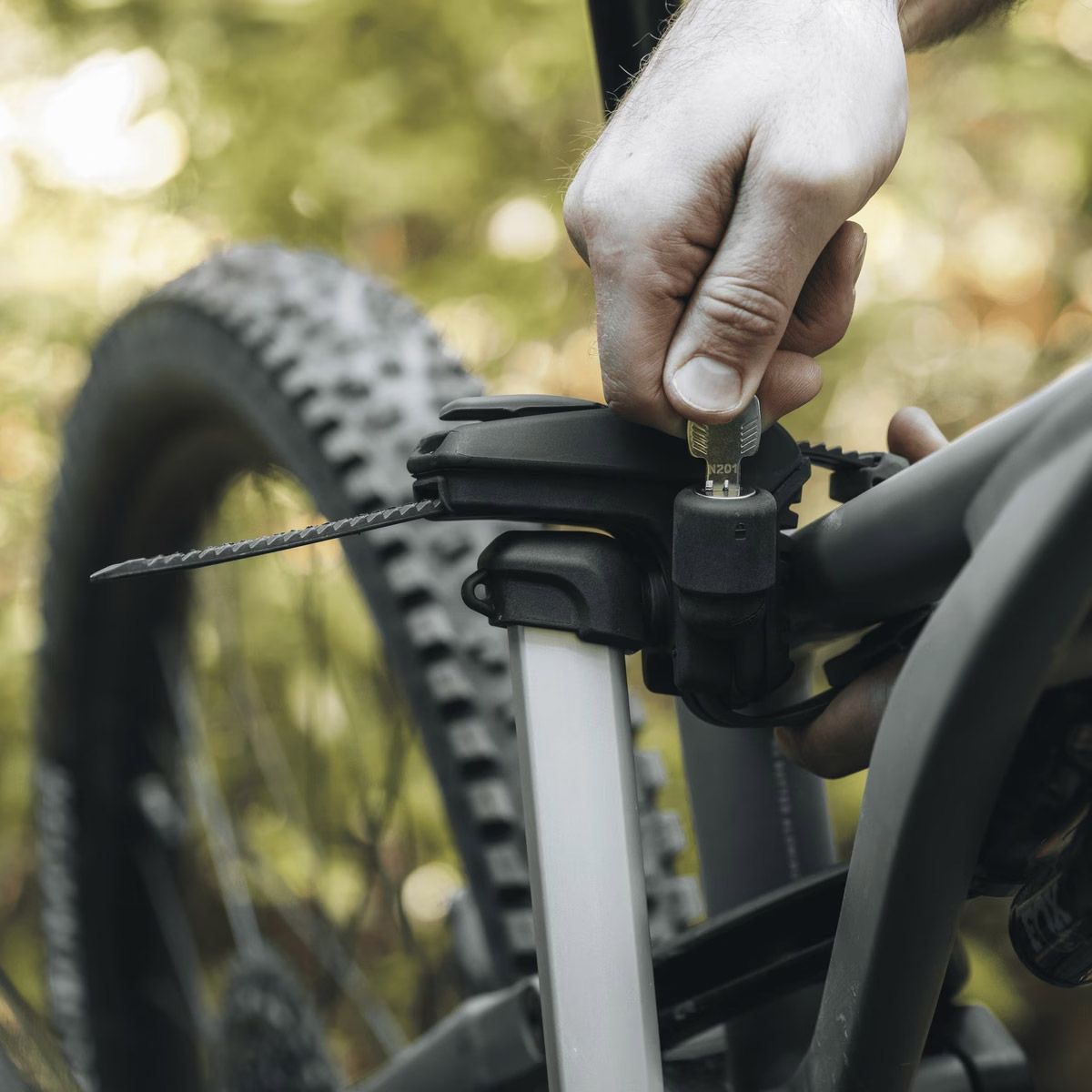 Thule EPOS 3 Fahrräder - klappbarer Fahrradträger kaufen | Bike-Discount