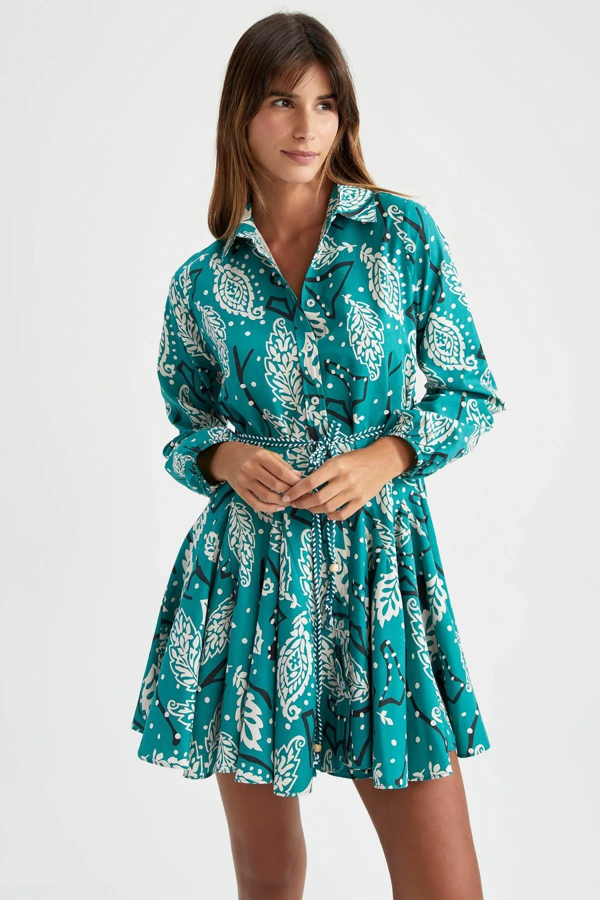 DeFacto  Langarm-Minikleid aus Popeline mit Hemdkragen und Blumenmuster Z2894az22hs