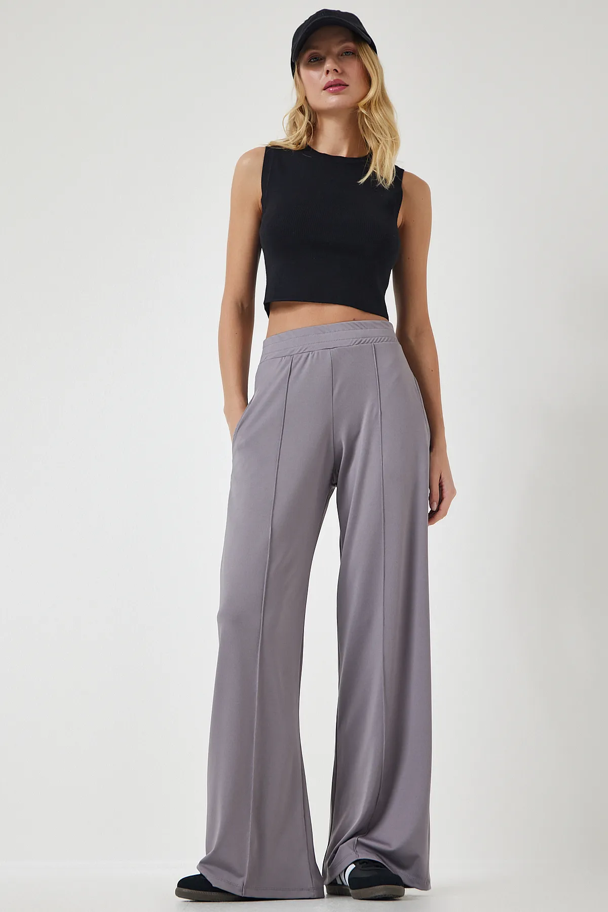Happiness İstanbul  Graue, dehnbare Jogginghose mit hoher Taille für Damen BF00030