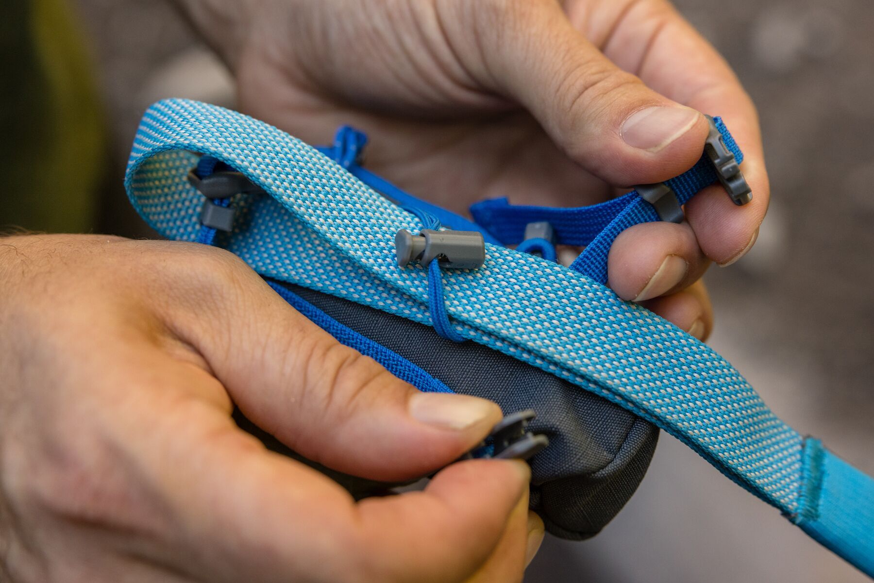 Ruffwear Hundekotbeutel Ruffwear Stash Bag Mini™ Kotbeutelspender