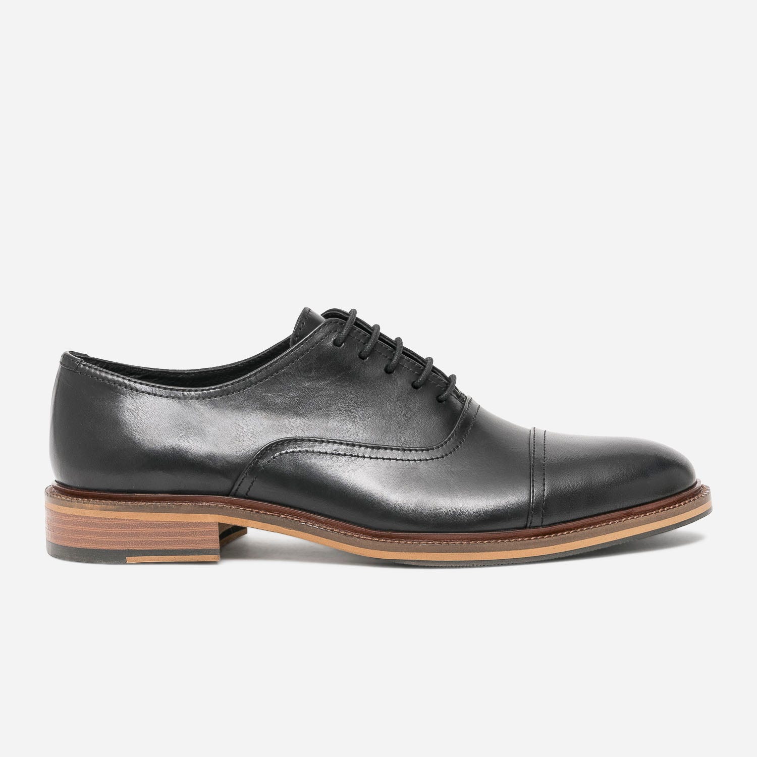 Richelieu noir éco-conçu en cuir