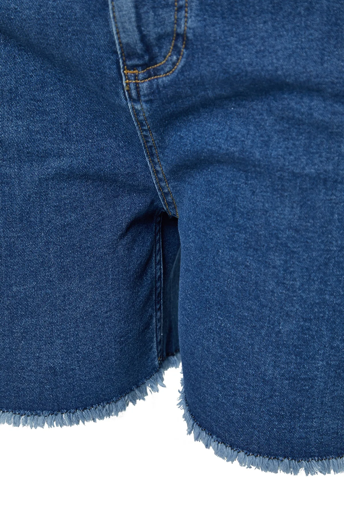 Trendyol Curve  Blaue, dehnbare Skinny-Jeansshorts mit hoher Taille und Bermuda TBBSS22AP0008