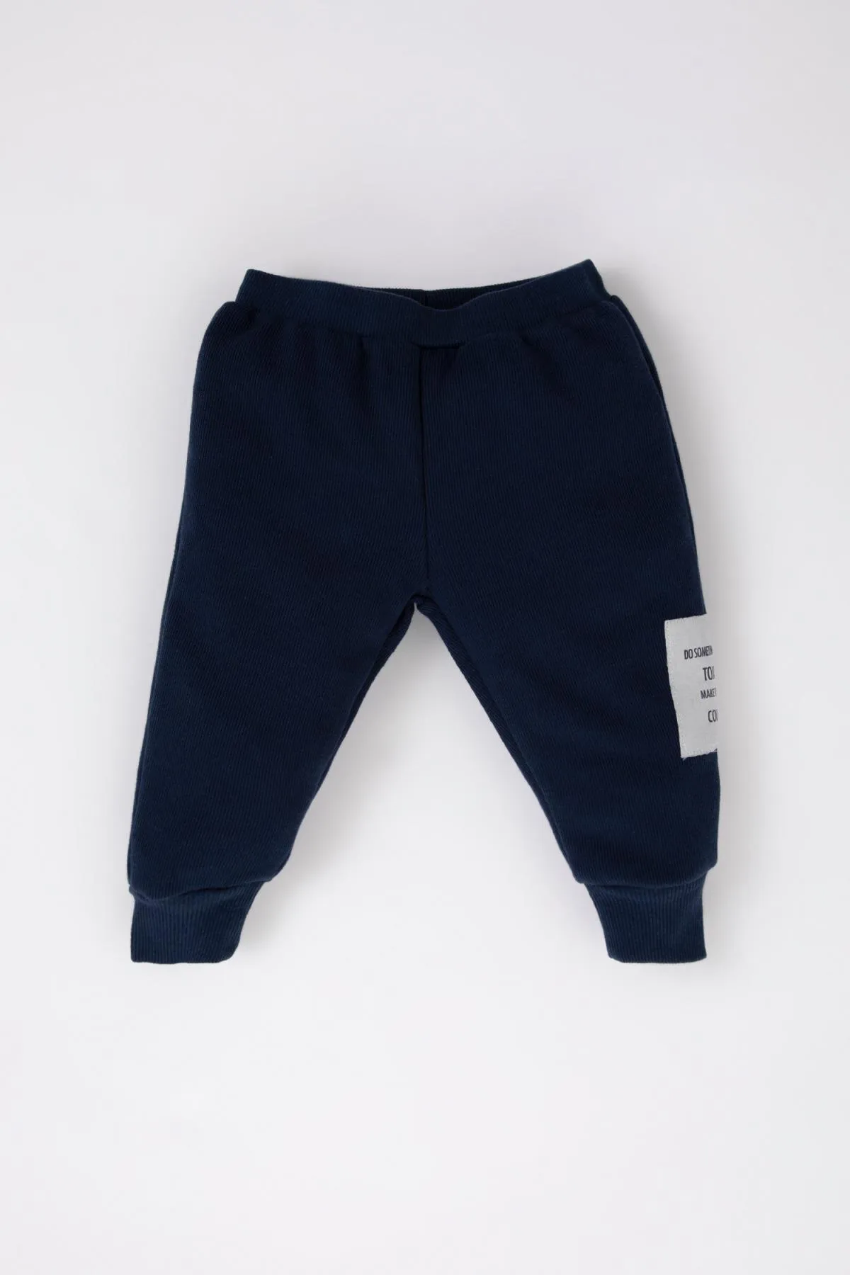 DeFacto  2-teiliges Set mit Sweatshirt-Trainingsanzug und Hose aus bedrucktem Thessaloniki-Stoff für Babys