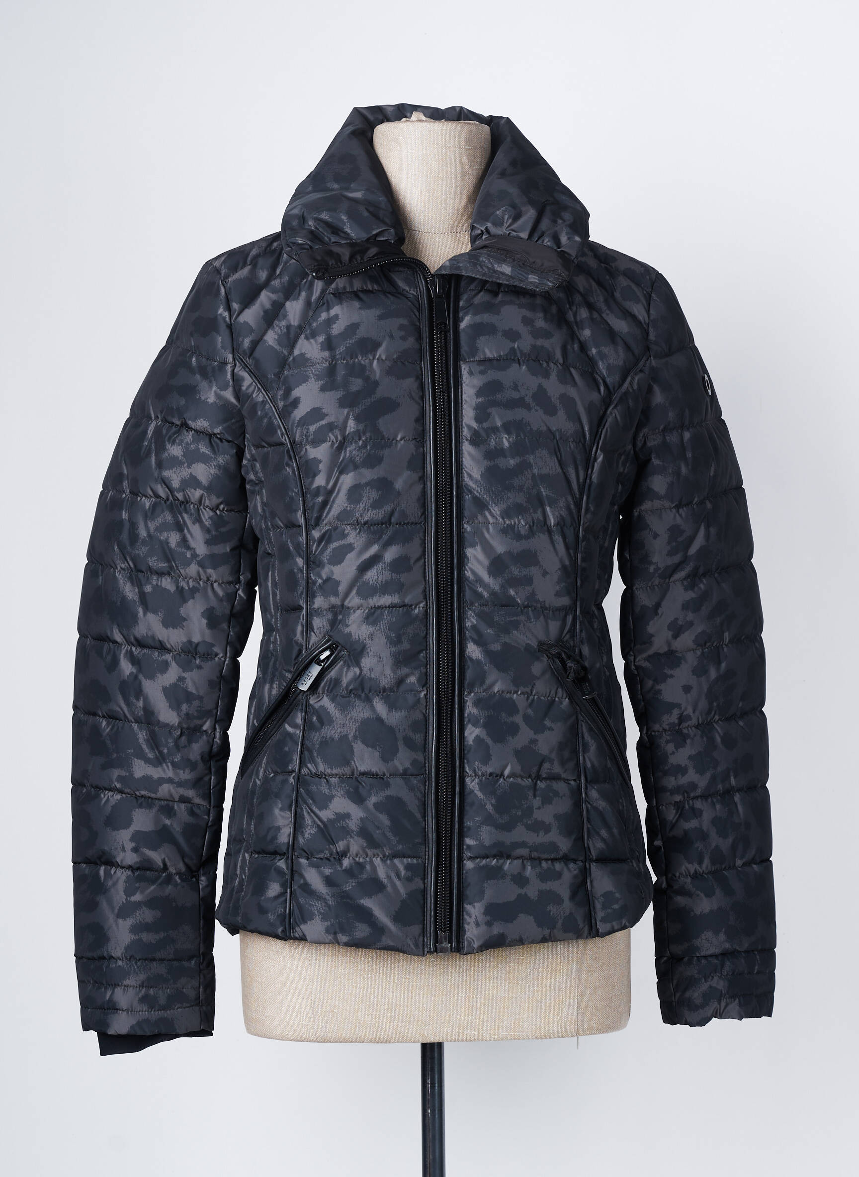 Reset Doudounes Femme couleur gris