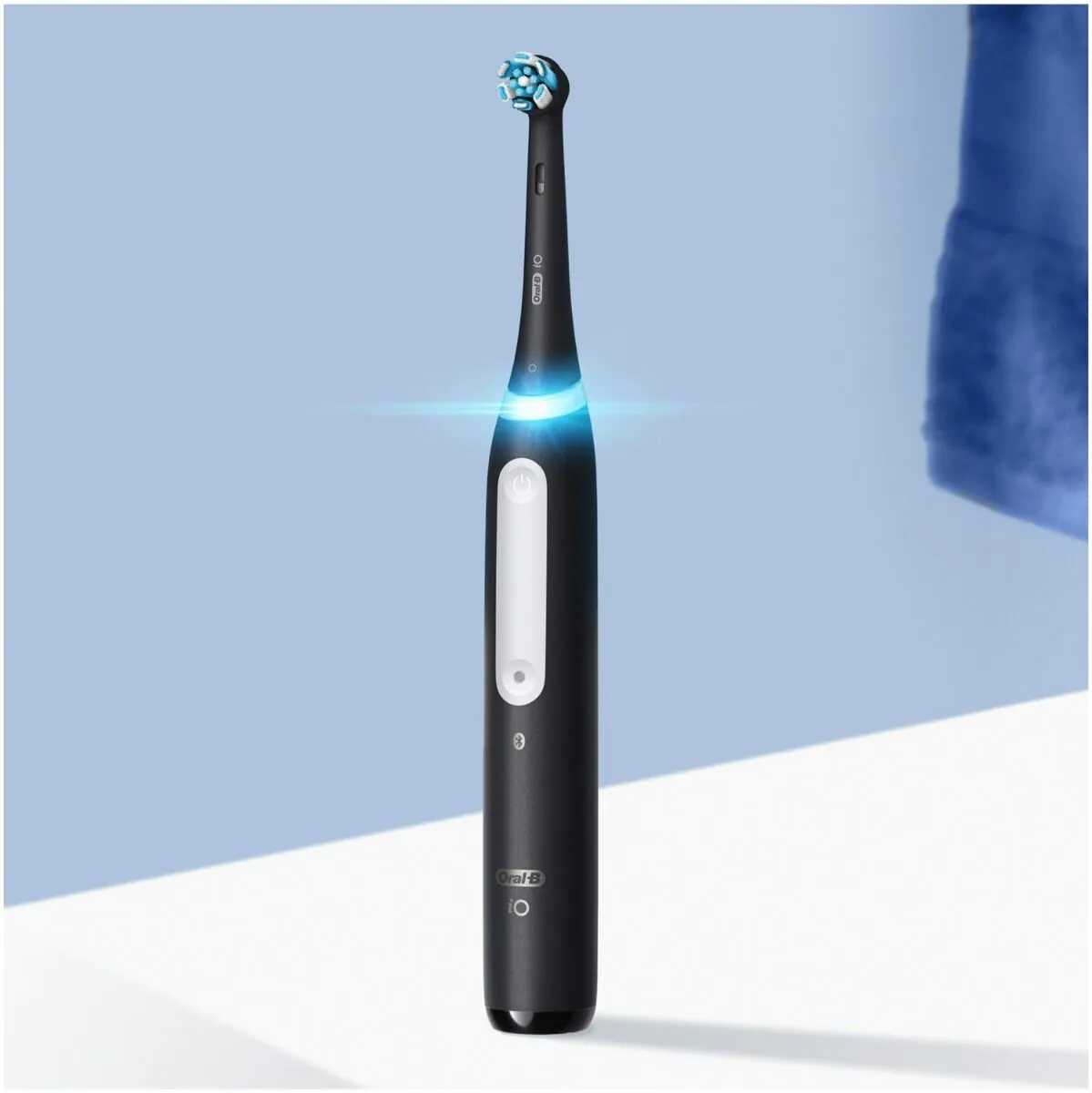 Oral-B Io4 Matt Black електрична четкица за зубе са електричном технологијом