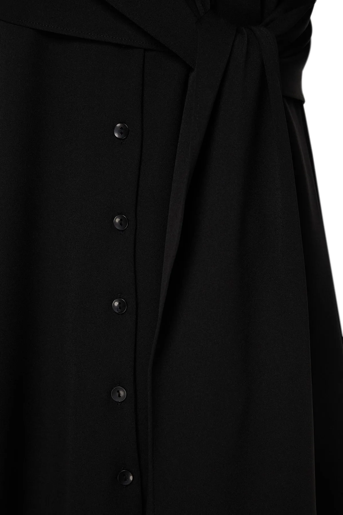 Trendyol Modest  X Kevser Sarıoglu Schwarzes gewebtes Hemdblusenkleid mit abnehmbarem Bindedetail TCLSS23EB00013