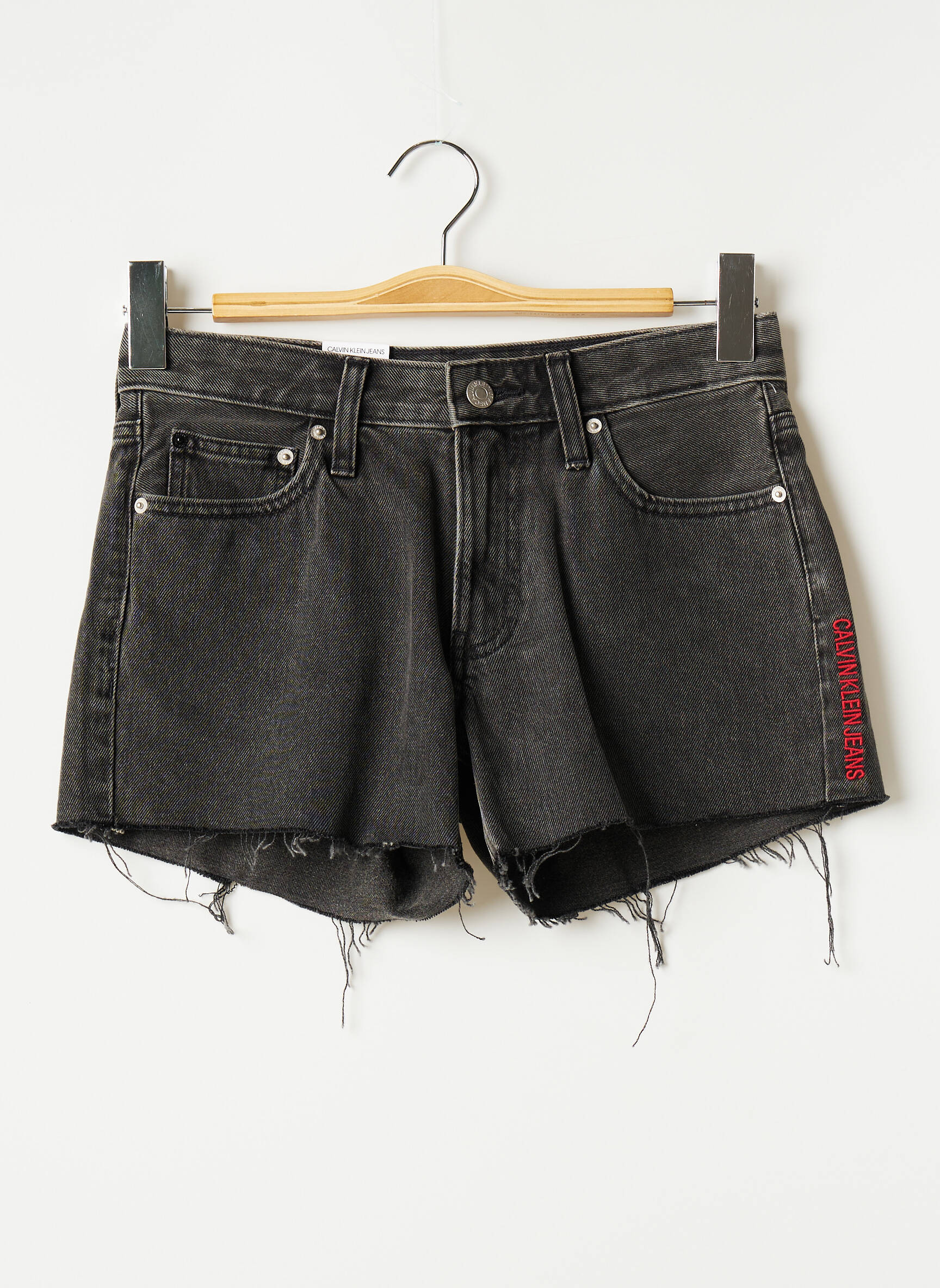 Calvin Klein Shorts 1 Femme couleur gris