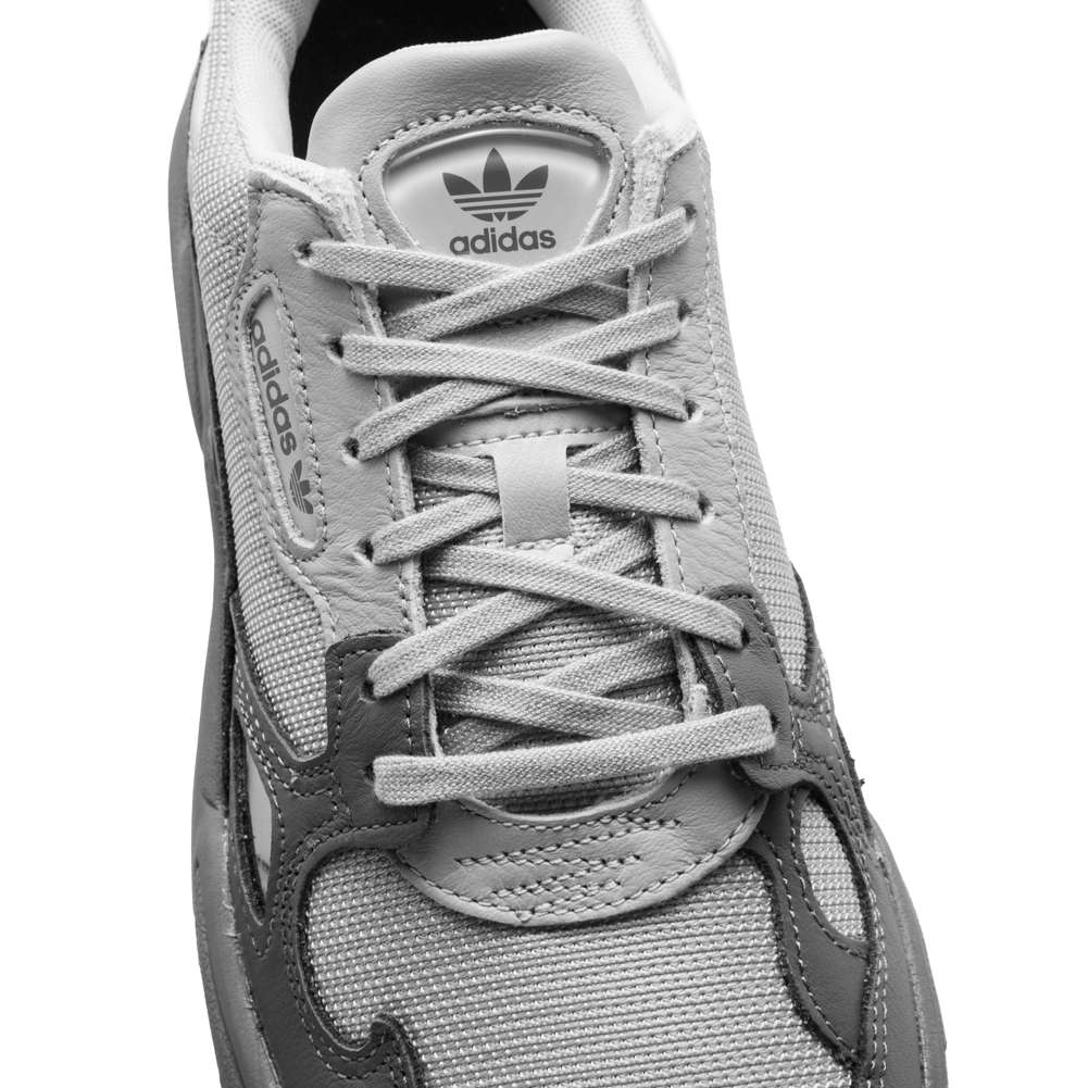 adidas Originals Falcon Damen Sneaker EE5115