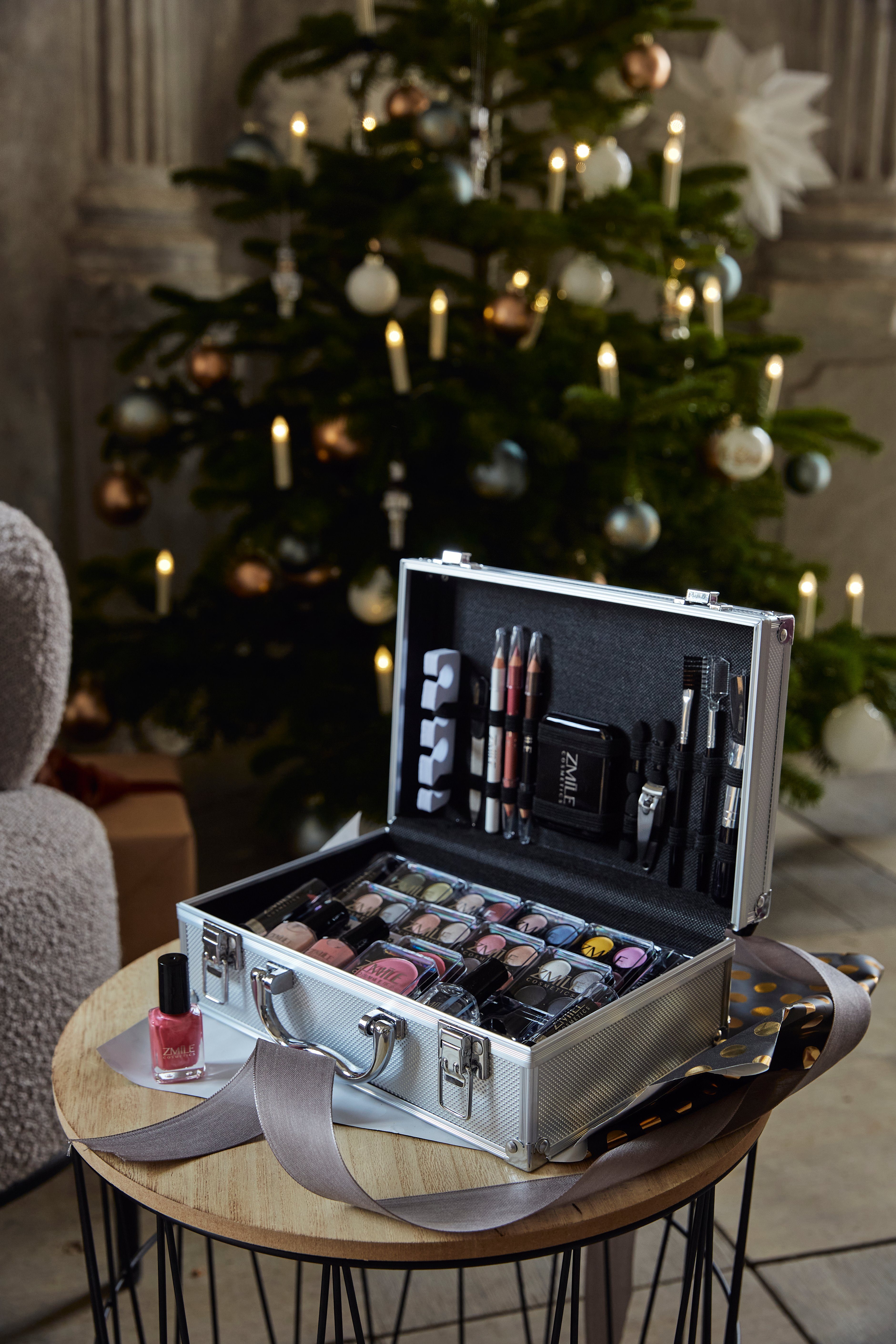 ZMILE COSMETICS Kosmetik-Koffer French Manicure, 57-tlg.
