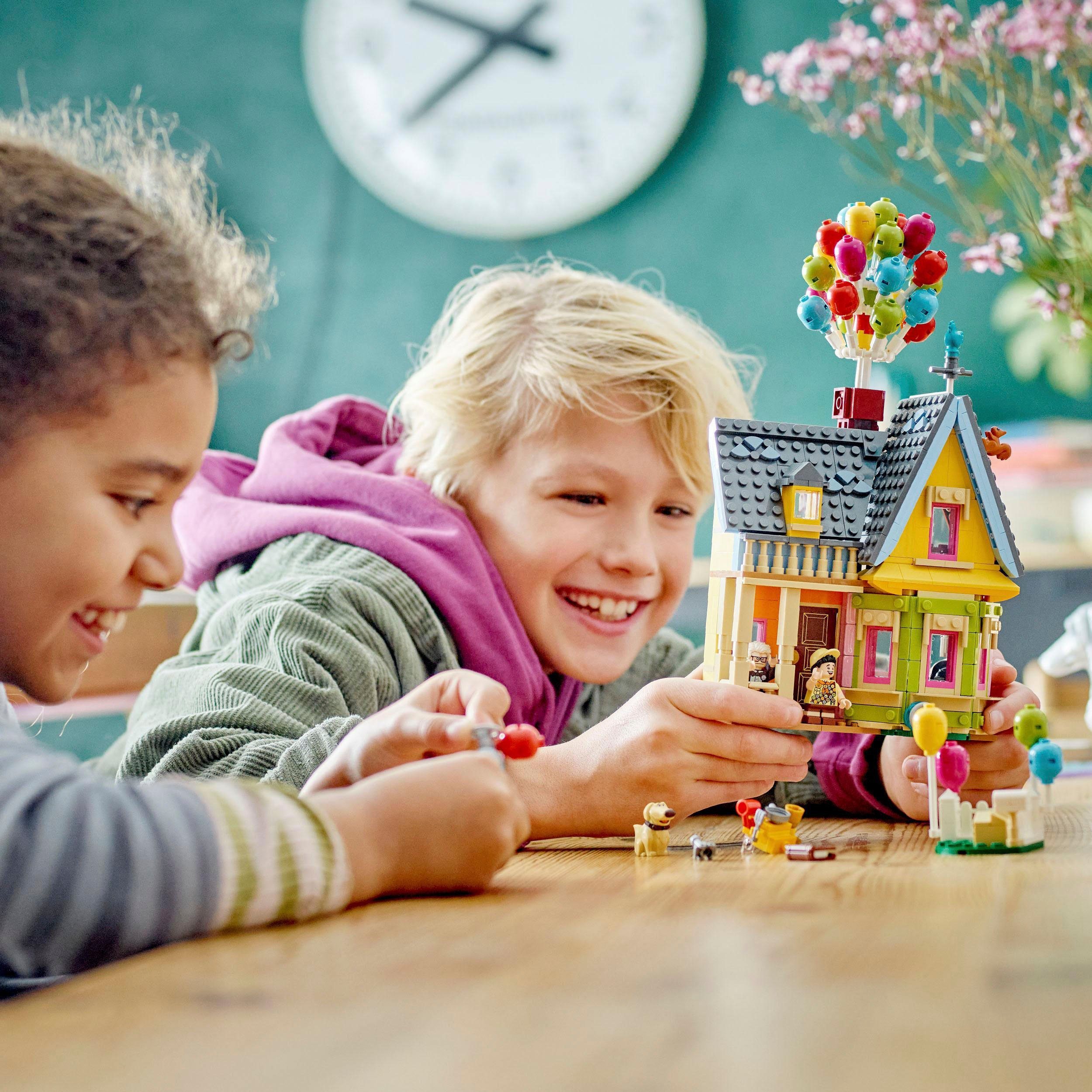 LEGO® Konstruktionsspielsteine Carls Haus aus „Oben“ (43217), LEGO®  and Pixar, (598 St), Made in Europe
