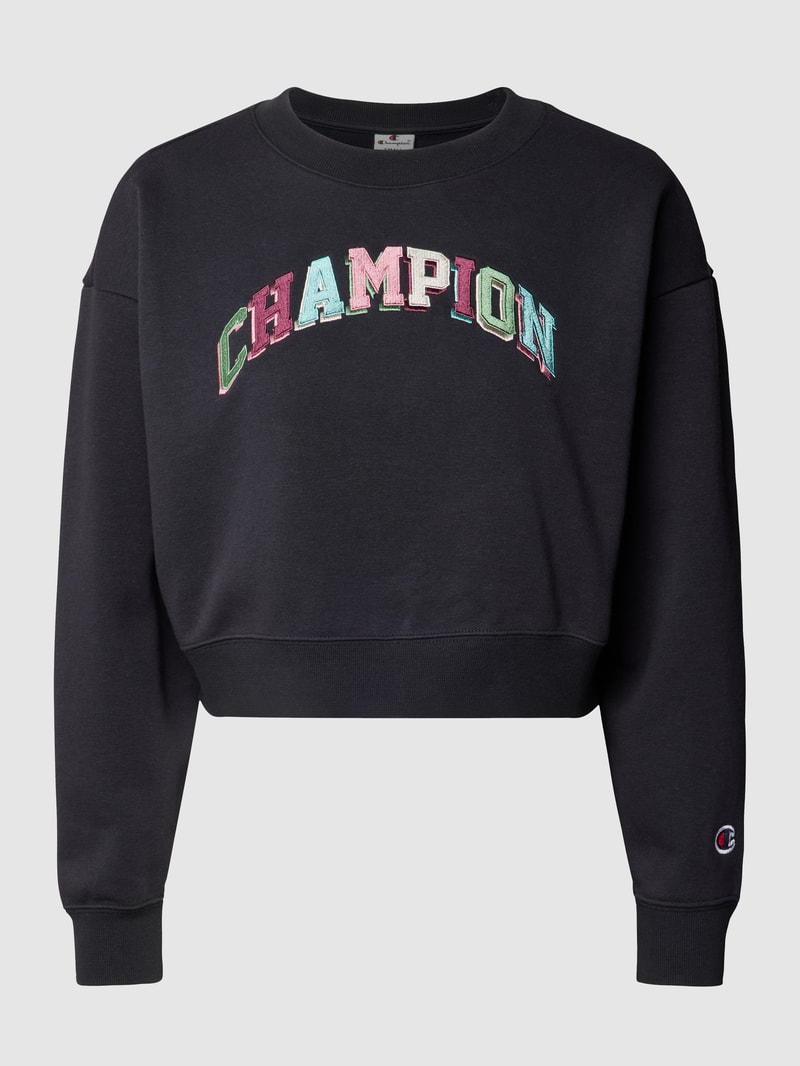 Cropped Sweatshirt mit Label-Schriftzug in Glanz-Optik in schwarz