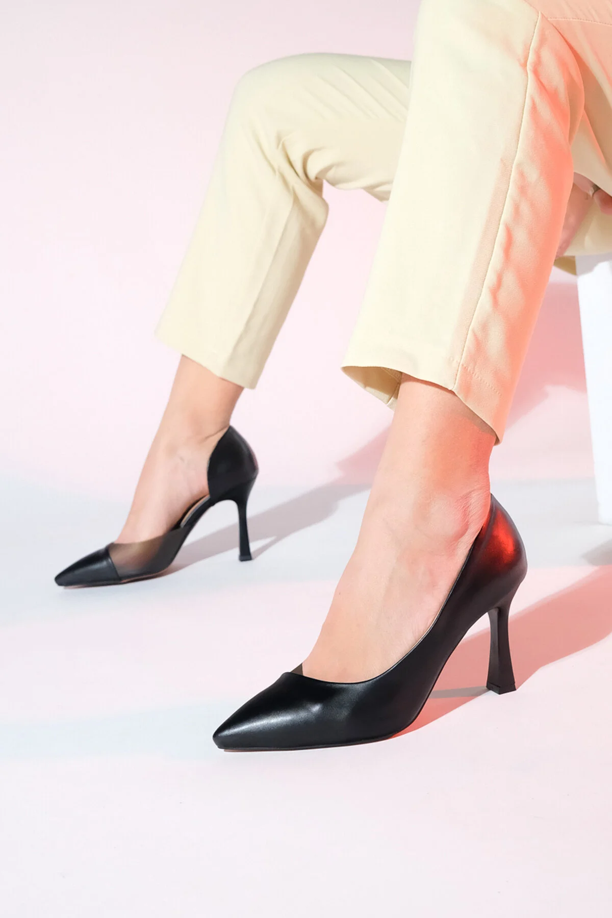 LuviShoes  653 Damenschuhe mit schwarzem Hautabsatz