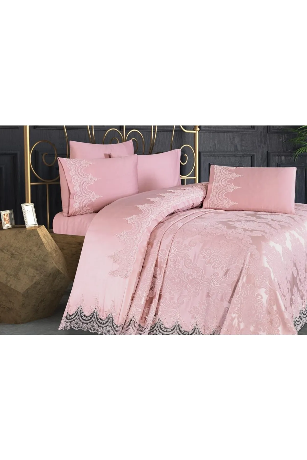 Çeyiz Diyarı  Mitgift-Piqué-Set mit französischer Spitze, Nilay Pudra