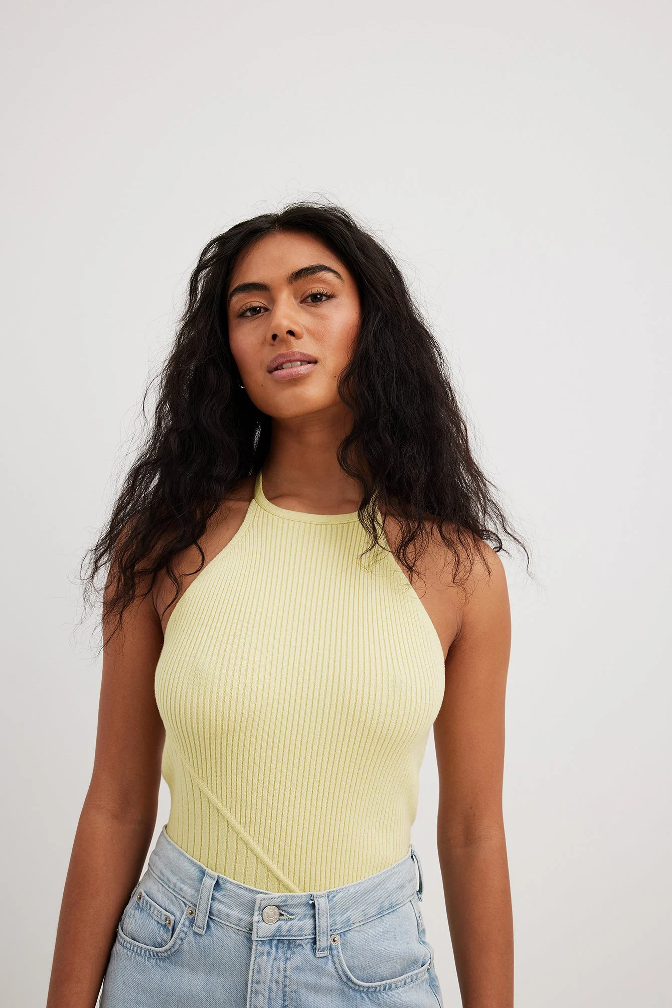 Neckholder-Oberteil aus Strickripp
