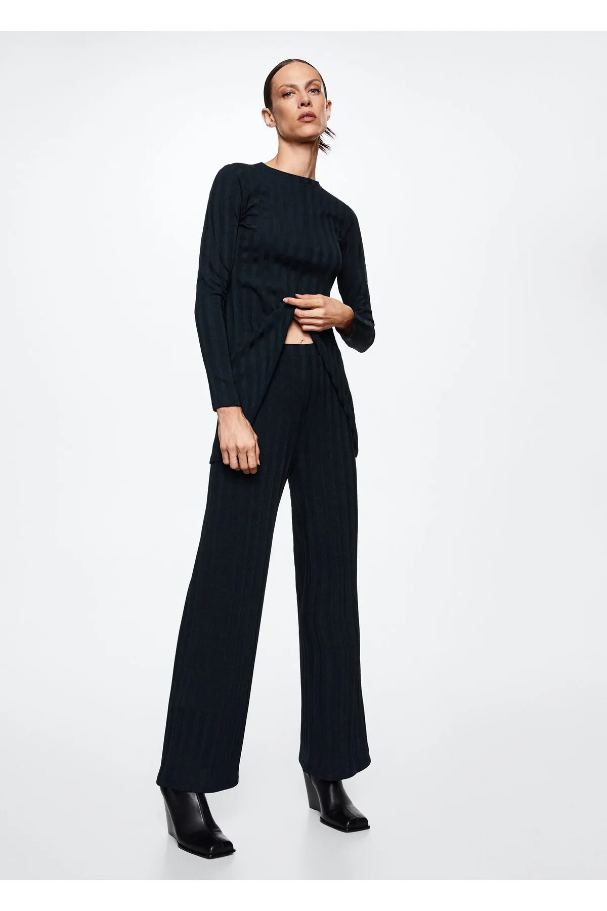 MANGO  Dunkelblaue Damenhose 37065968