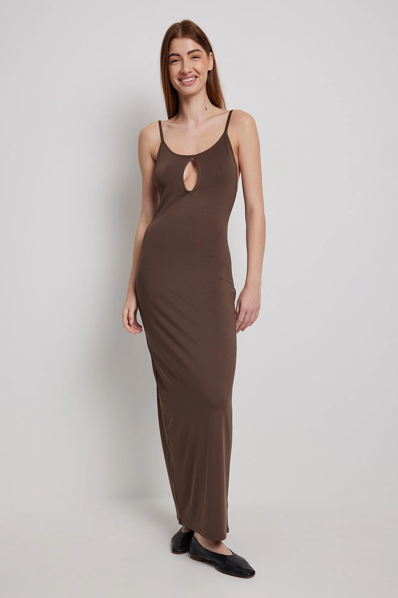 Maxikleid mit Cut-Out vorne