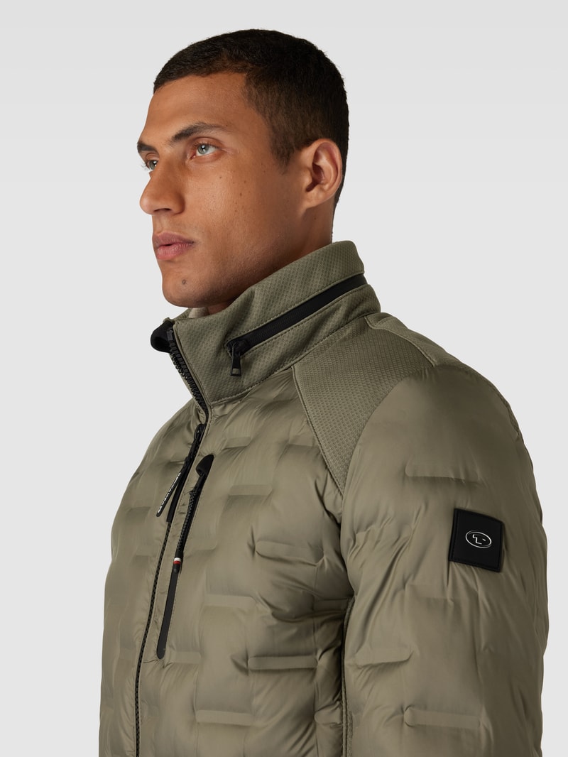Jacke mit Strukturmuster in olivgrün