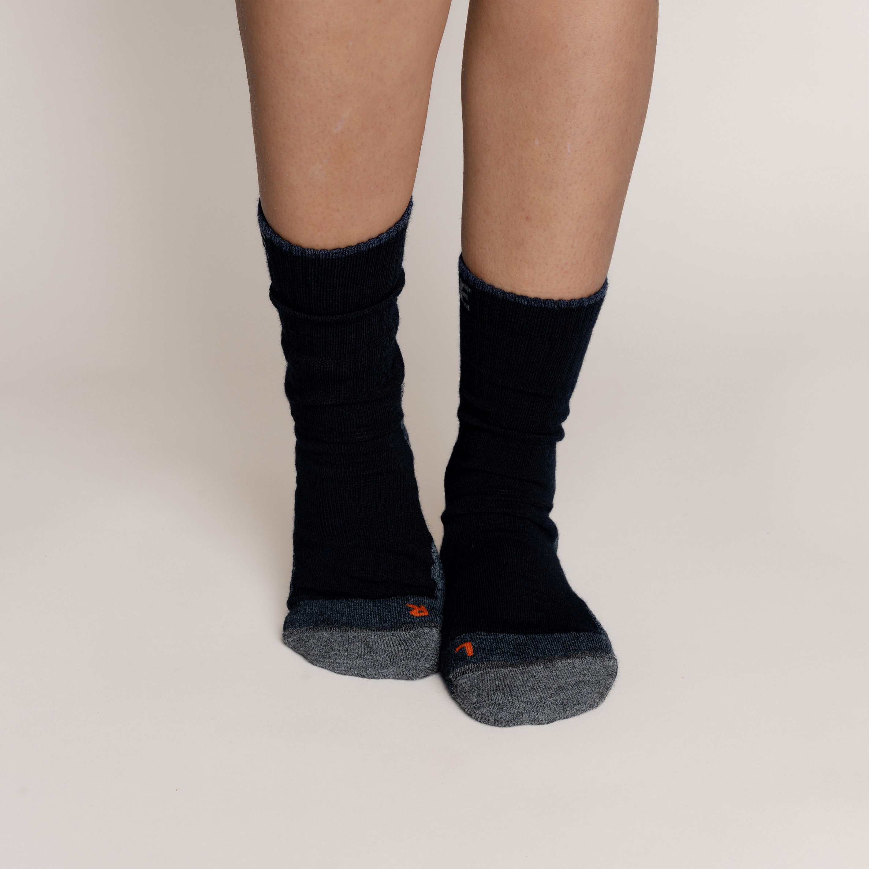 Tom Fyfe Wandersocken Merino Wandersocken Unisex (1-Paar) mit Frottee, eingestricktem Logo, mit verstärkten Belastungszonen