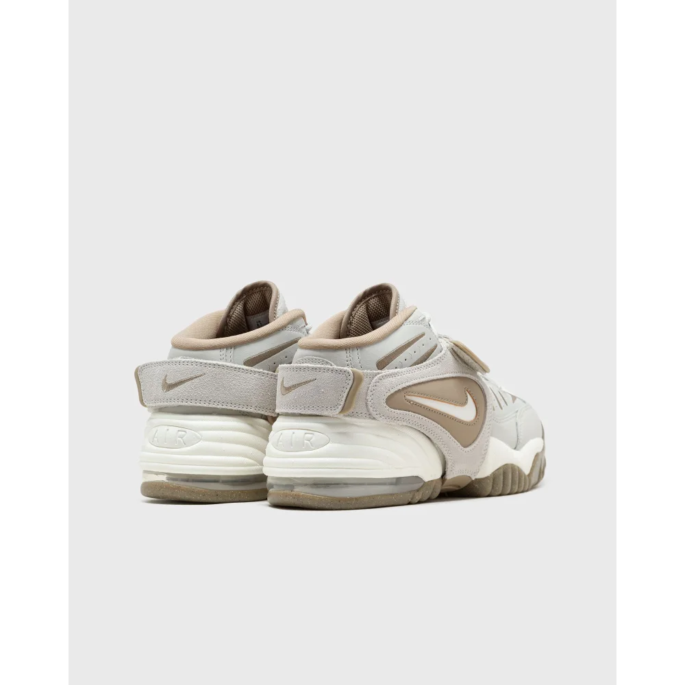 Nike Air Adjust Force WMNS DZ1844-200 / braun