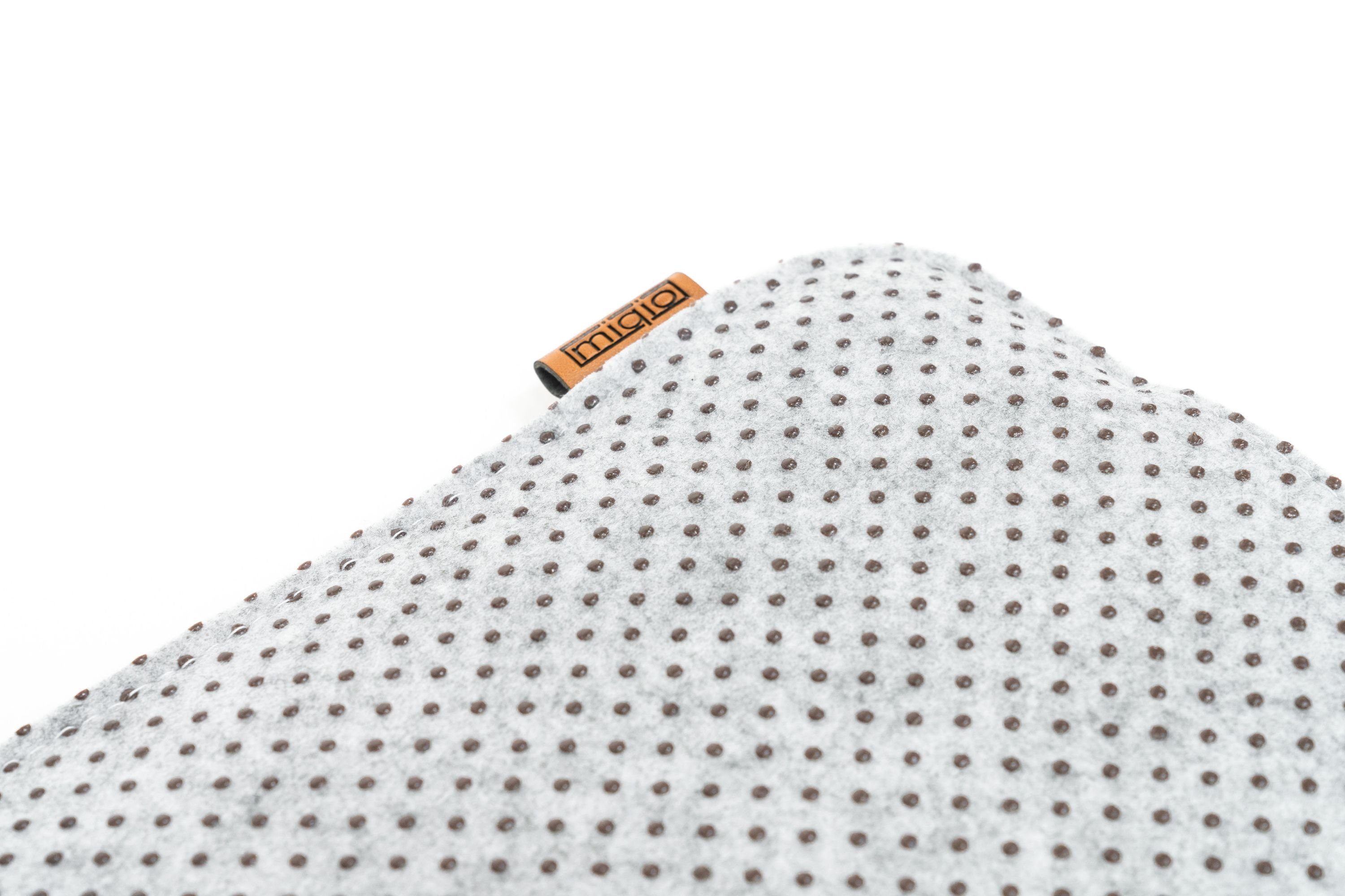 Miqio Sitzkissen 2 er Set Sitzkissen 2 Sitzauflage mit Antirutschnoppen 35 x 35 cm, Nachhaltig: Aus recycelten PET Flaschen hergestellt.