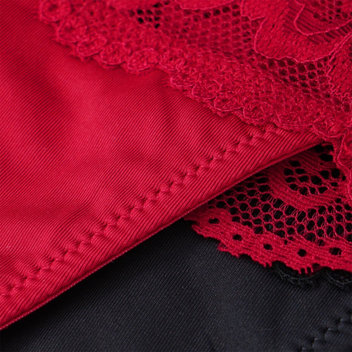 2 Damen Strings aus floraler Spitze