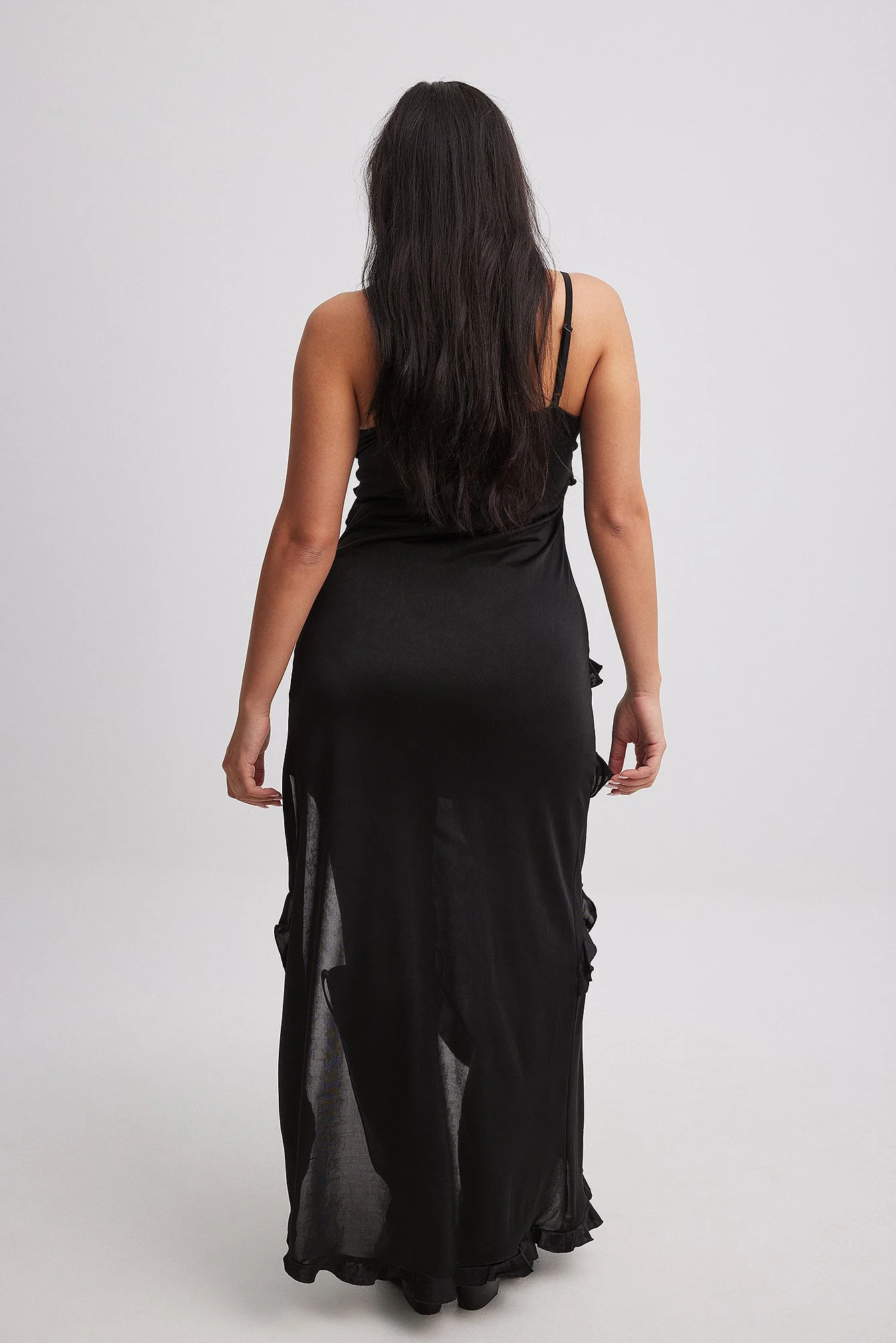 Maxikleid mit Rüschen