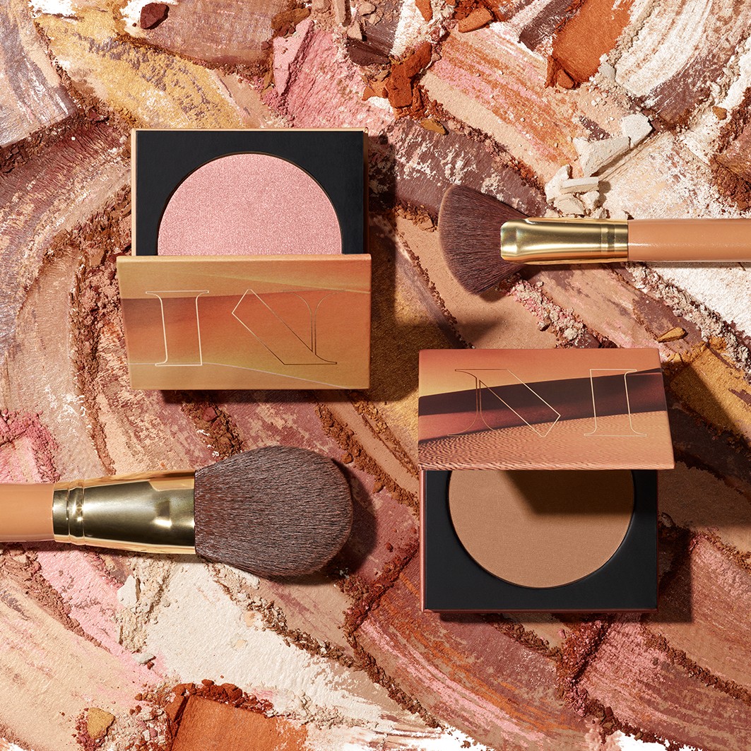 Glow Show Radiant Pressed