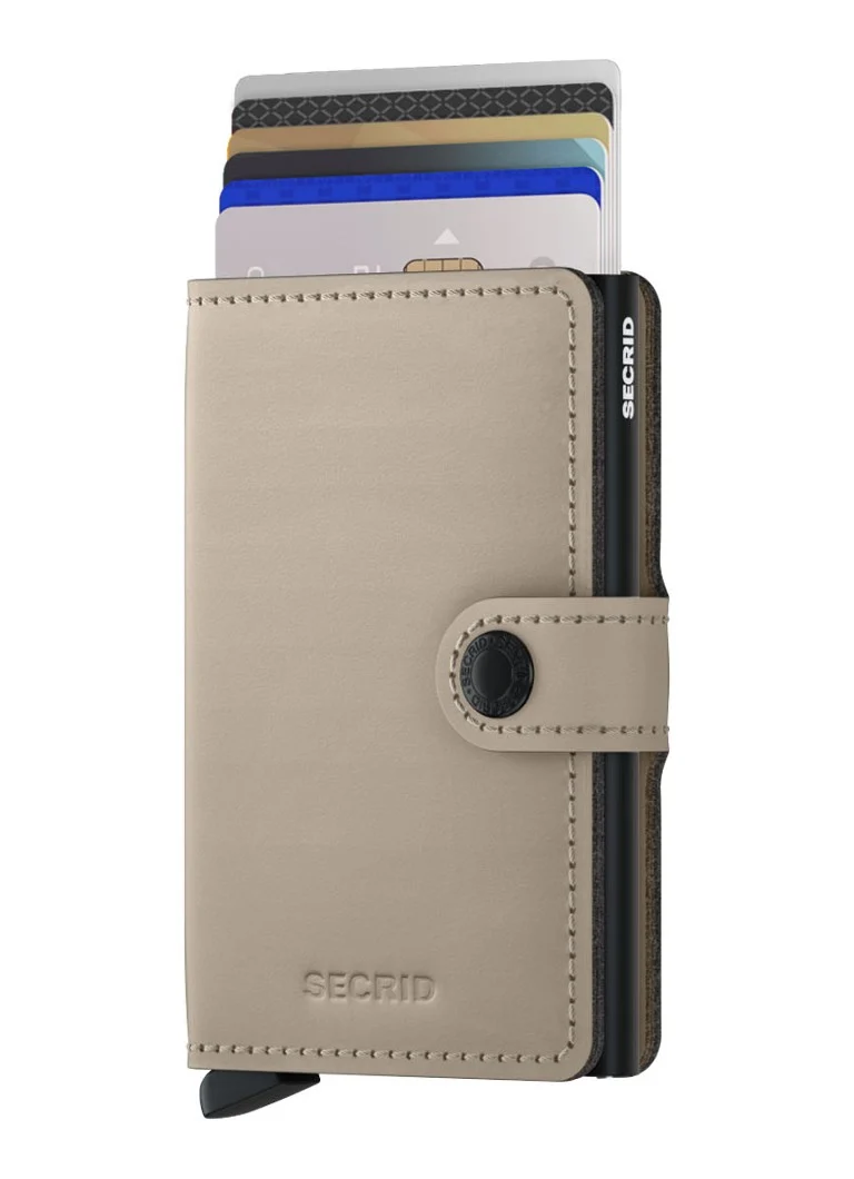Portafoglio mini Secrid in pelle con porta carte di credito.