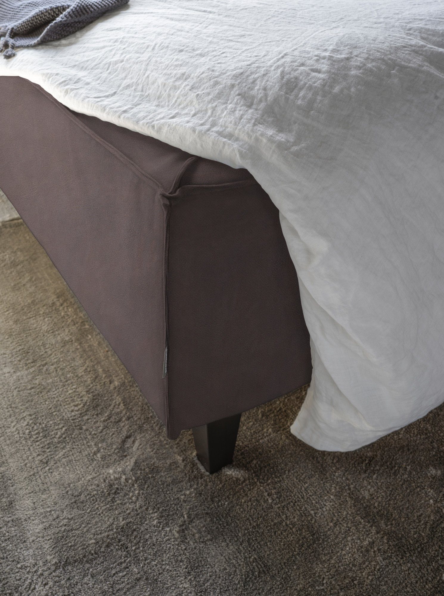 furninova Lederbett Vesta High, mit toller Naht, auch in Überlänge 210 cm und 220 cm erhältlich