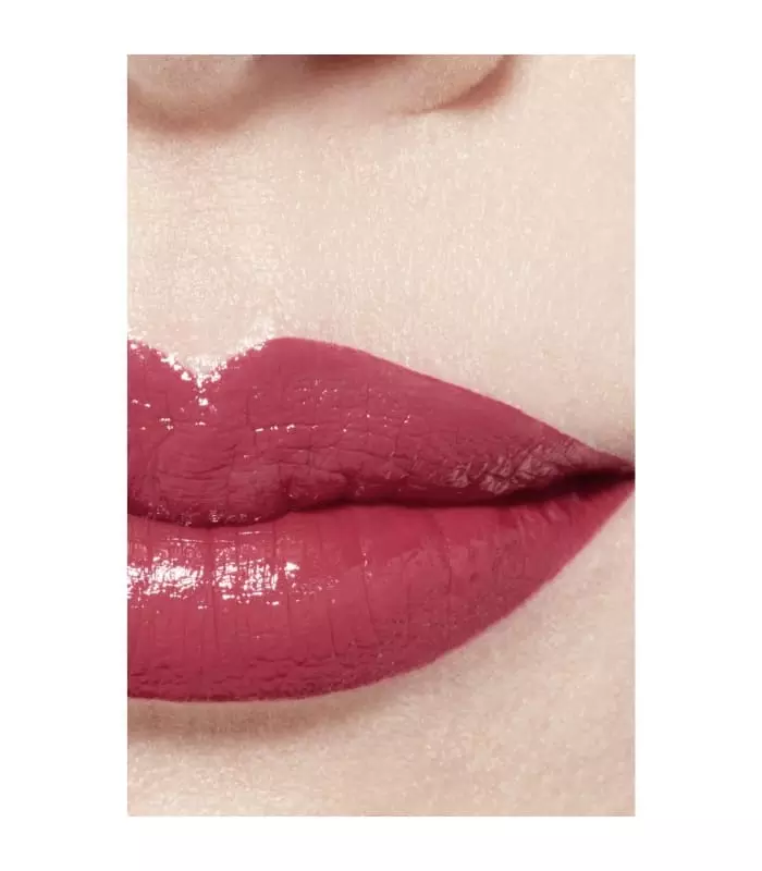 ROUGE ALLURE LAQUE Le rouge liquide brillant ultra tenue