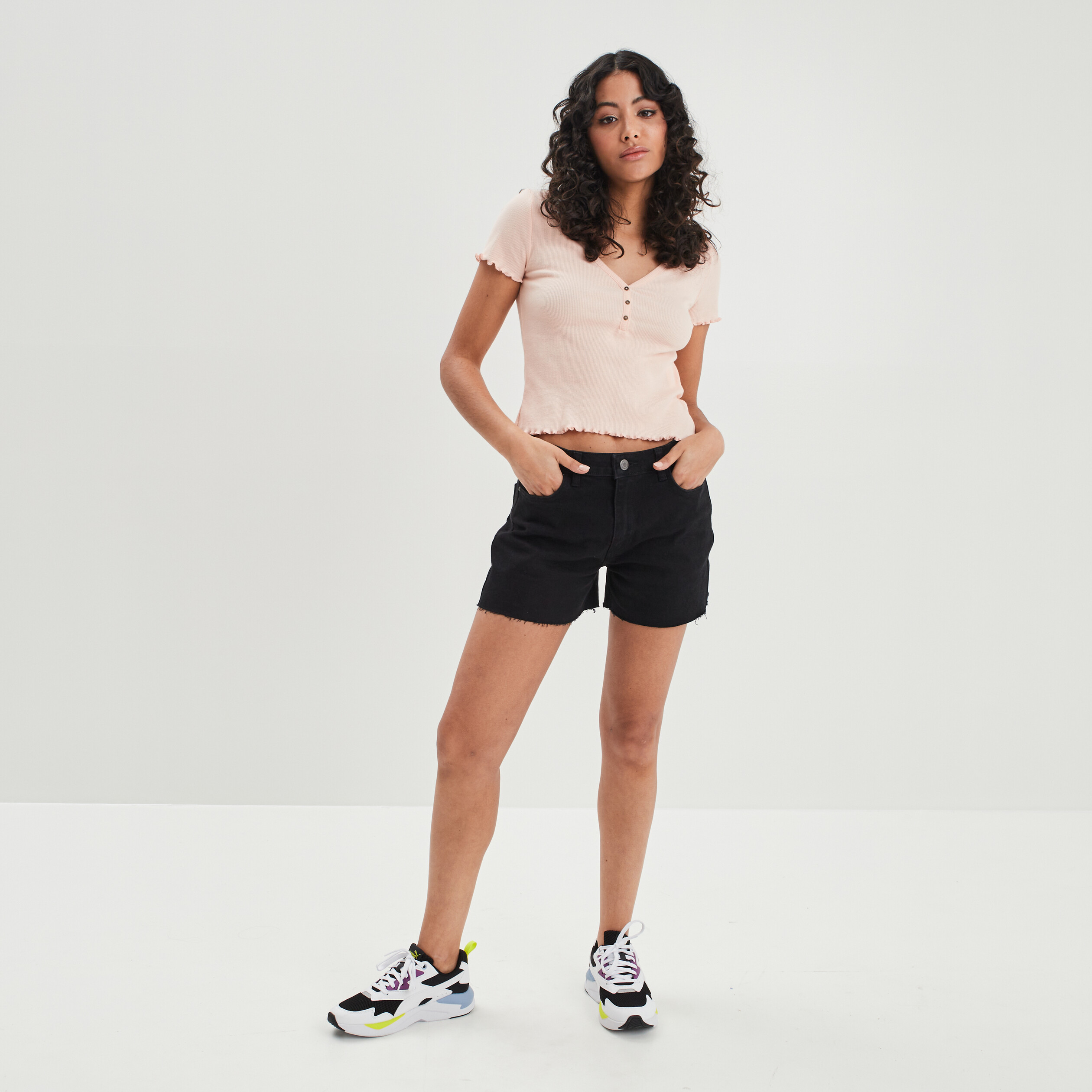 T-shirt court à col en V rose poudrée femme | La Halle