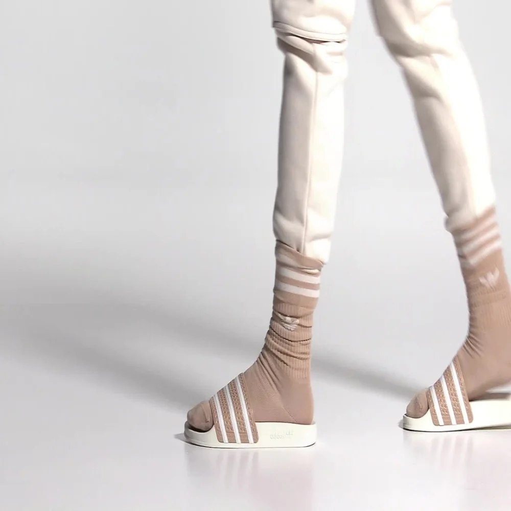 adidas Adilette GY2102 / braun