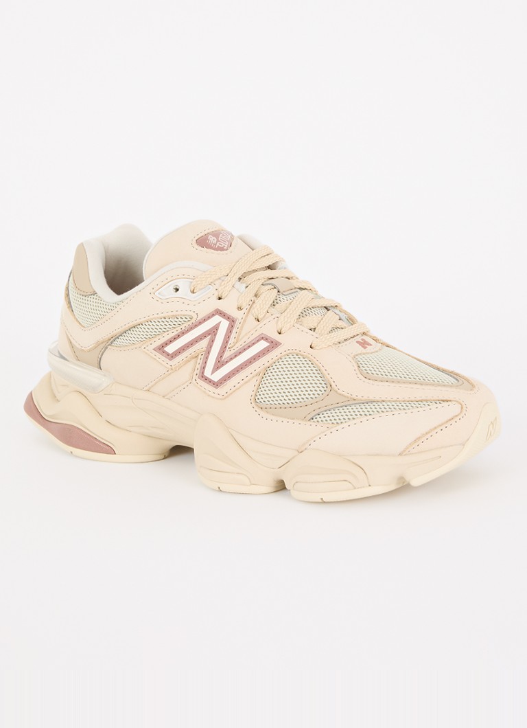 Buty sportowe New Balance 9060 z detalami ze zamszu i siateczki