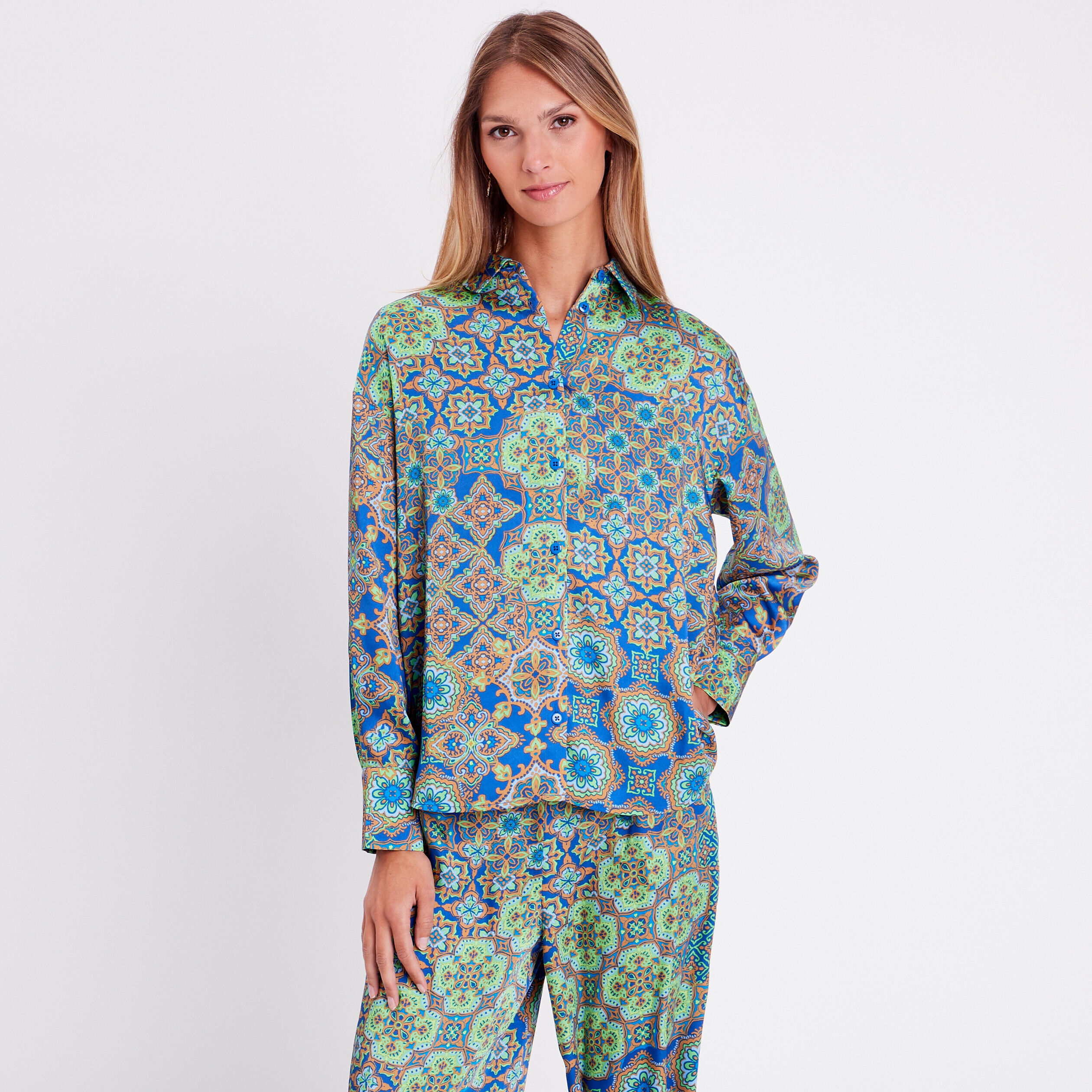 Chemise manches longues satin bleu roi femme | Cache Cache