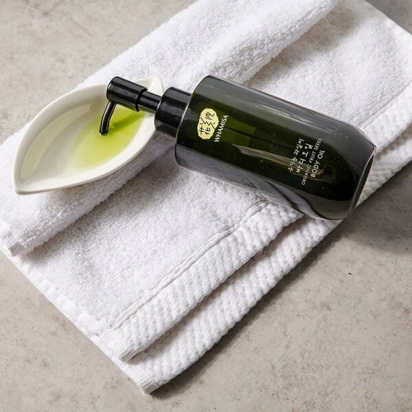 WHAMISA Organic Fruit Seeds Body Oil Körperöl