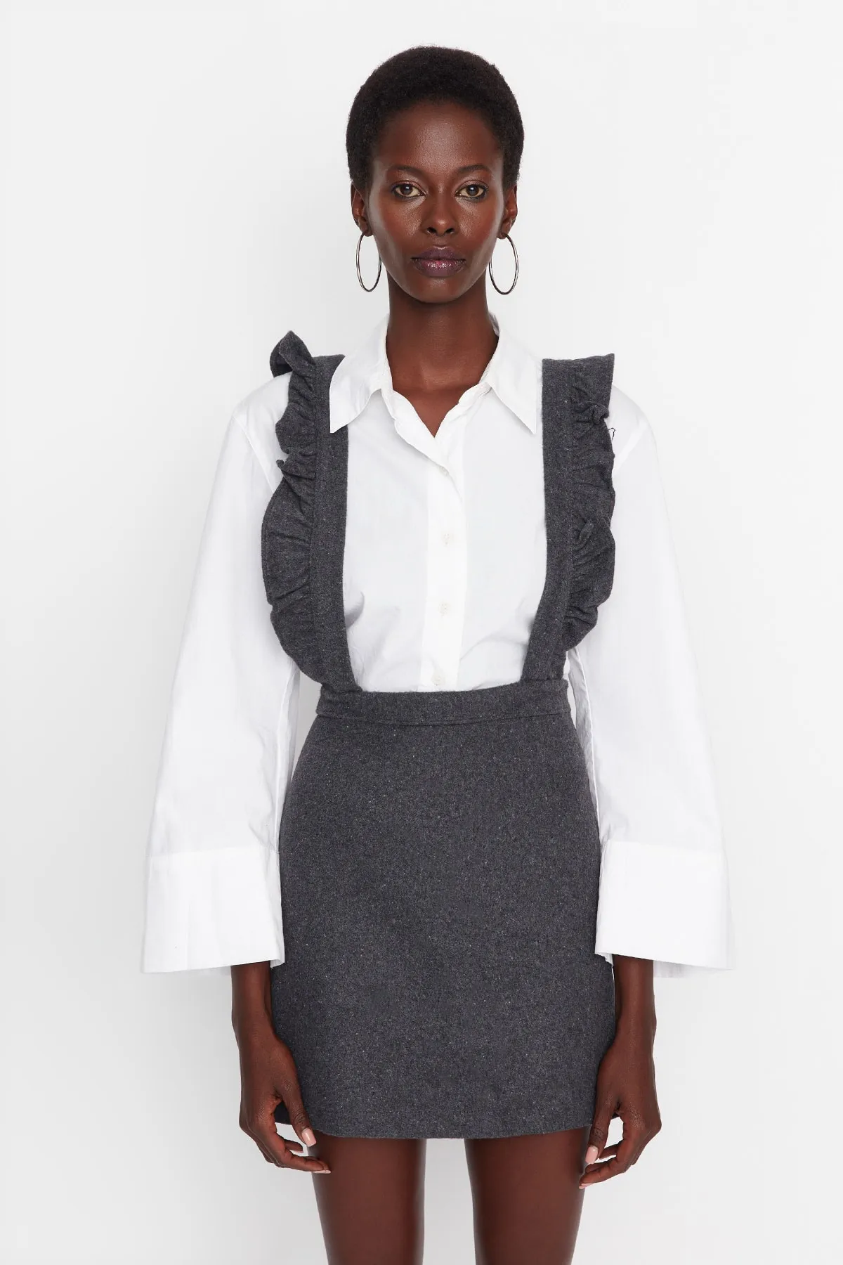 Trendyol Collection  Anthrazitfarbenes, gerüschtes Gilet-Webkleid TWOAW20EL0292