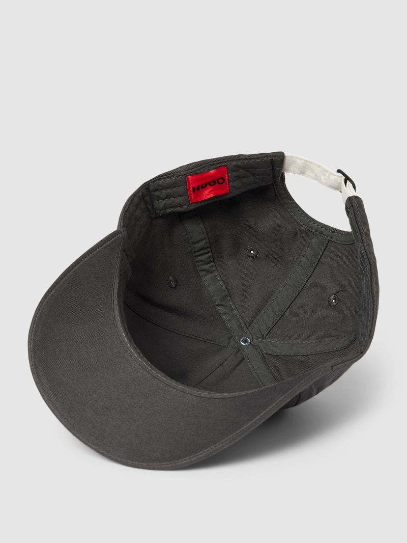 Basecap mit Label-Print Modell 'Jude' in anthrazit