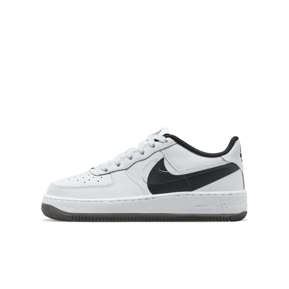 Nike Air Force 1 LV8 FQ4118-100 / weiss