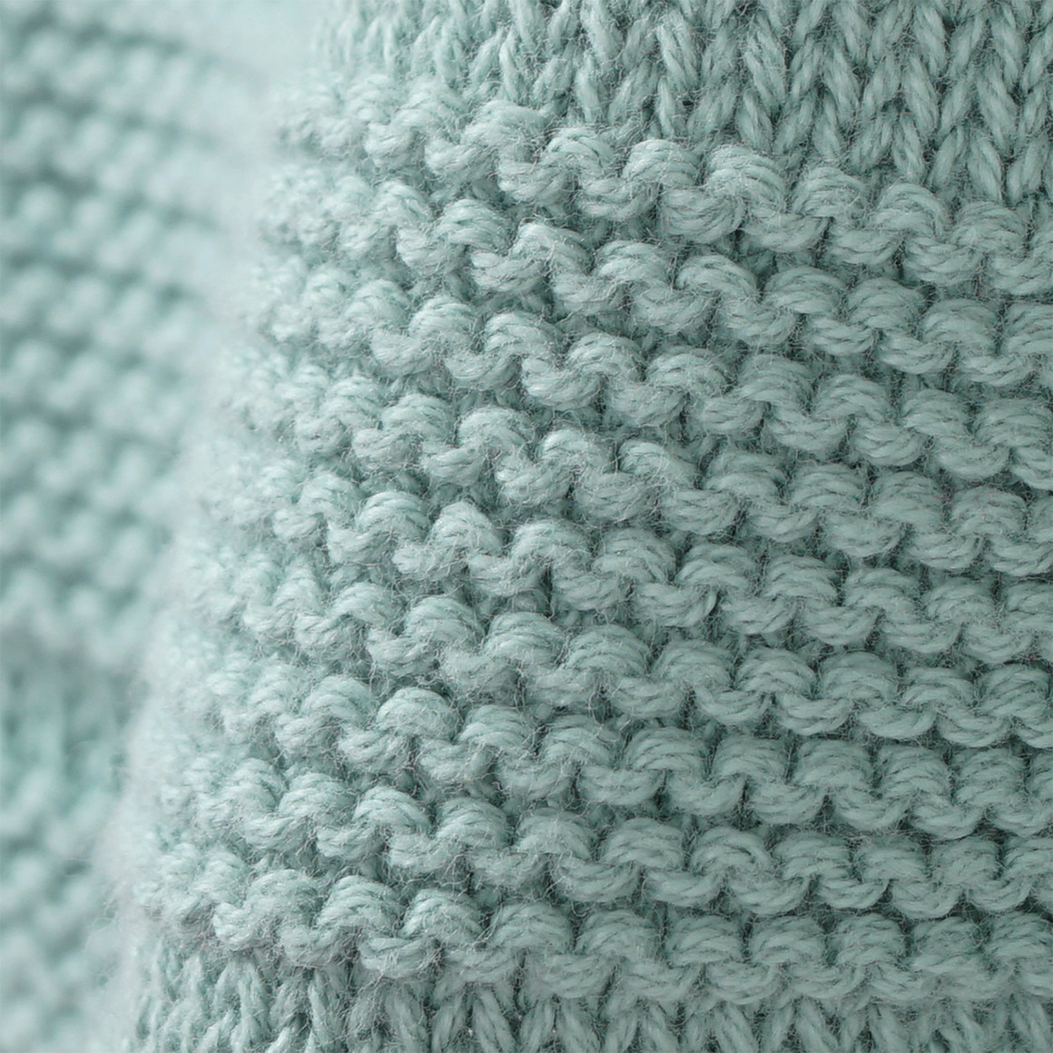 Baby Strickjacke mit Streifenstruktur