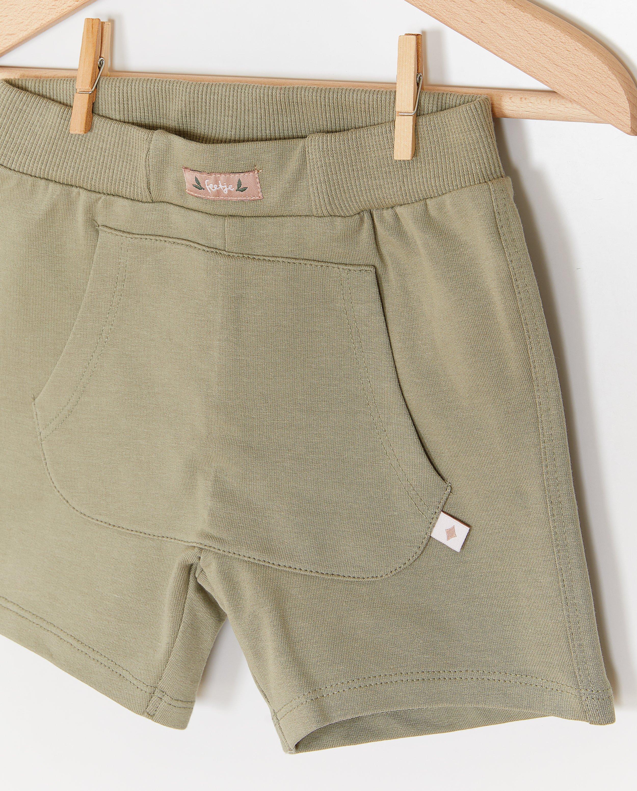 Feetje rövidnadrág zsebbel, khaki