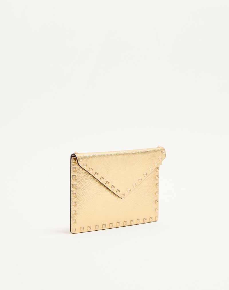 Clutch Rockstud em couro de bezerro laminado cor granada