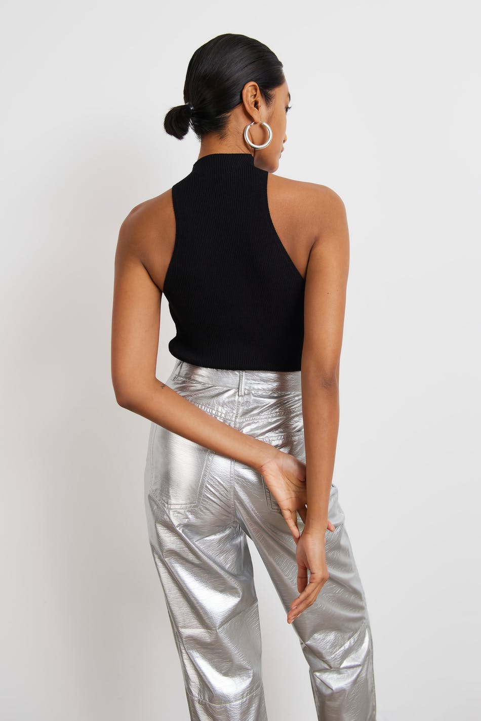 Twist knitted top