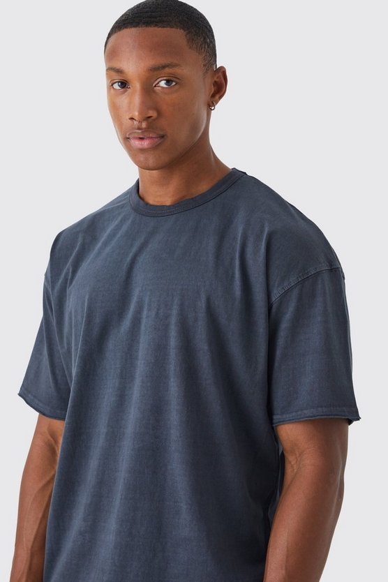 Oversize T-Shirt mit rohem Saum